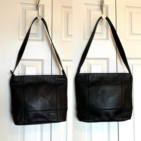 Like New! The Sak DeYoung Hobo Shoulder Bag in Black Leather - Picture 14 of 16